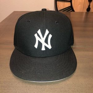 Hat Club Exclusive New Era 5950 New York Yankees Pink Bottom Fitted Hat